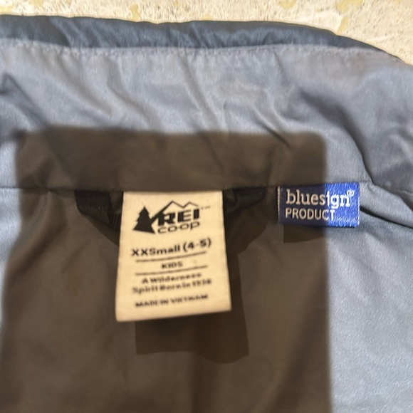 REI jacket in black size 4-5 - Picture 2 of 2